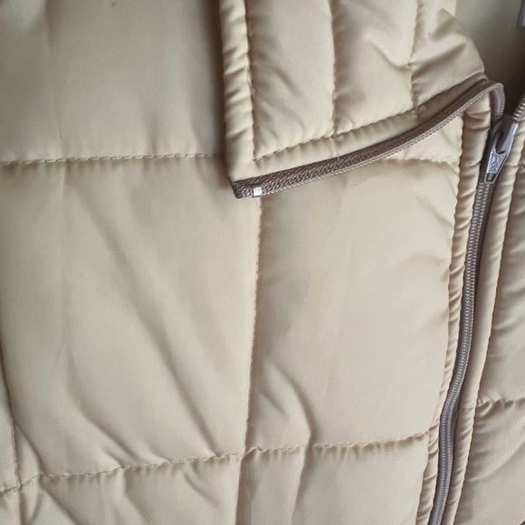 Pyramid Classic Tan Quilted Puffer Vest – XL – Made in USA 🇺🇸 - Picture 2 of 5